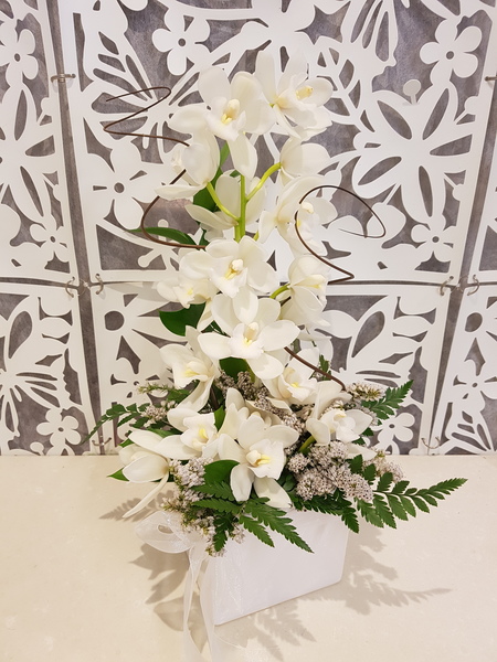 Testimonial for Elegant Orchid Arrangement in Ceramic Pot