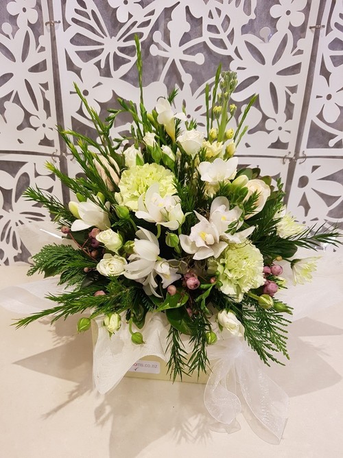 Testimonial for Subtle Creams Boxed Arrangement