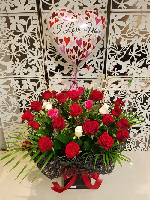 Testimonial for 2 Dozen Long-Stem Roses and more