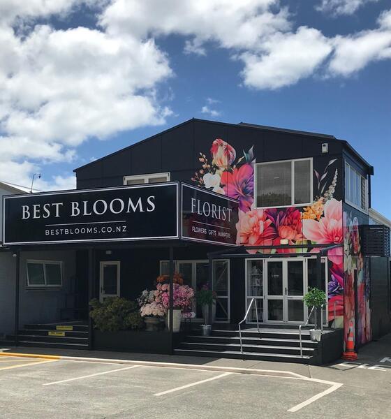 Click and collect orders at a convenient Rosebank Road, Avondale location in Auckland