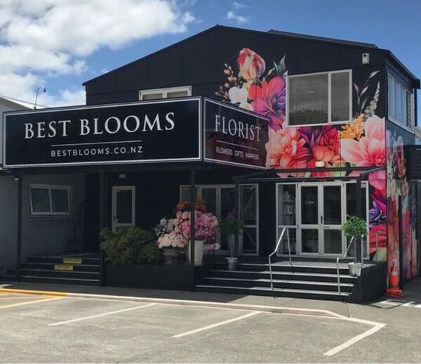 Click & Collect Flowers Auckland - Order Online or Shop In-Store Click and collect flowers at our Auckland florist