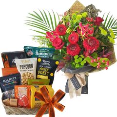 Gifts for couples in Auckland with tropical flowers and sharing treats