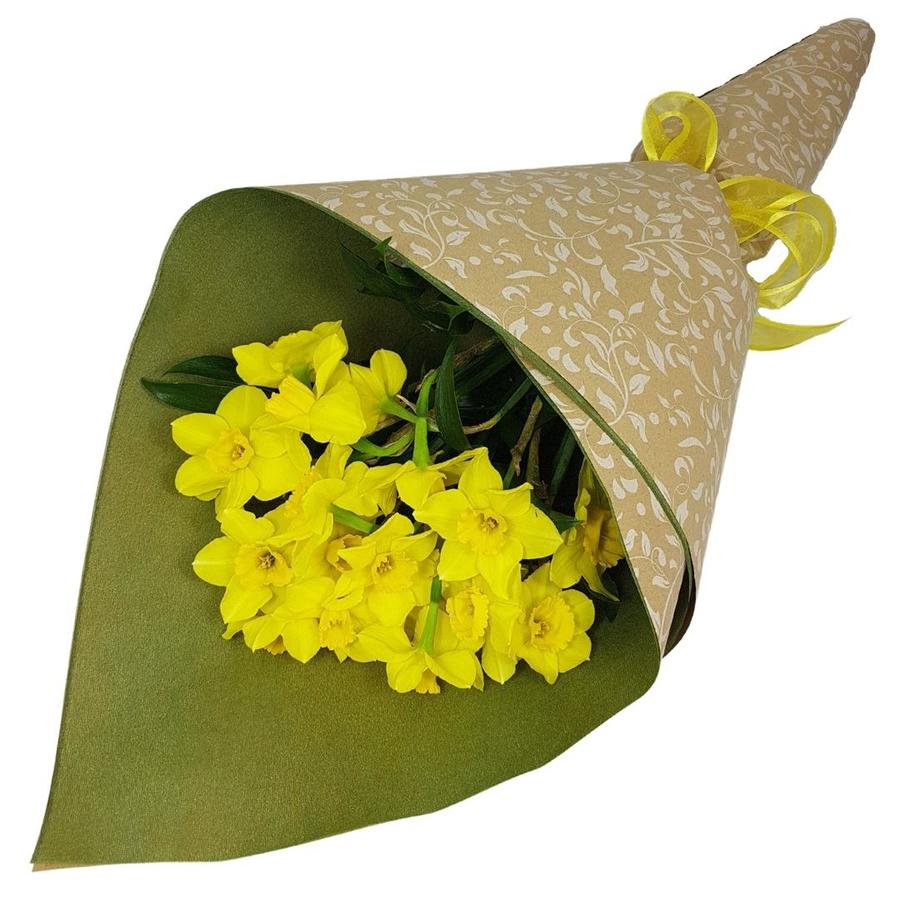 wrap bouquet of yellow daffodils