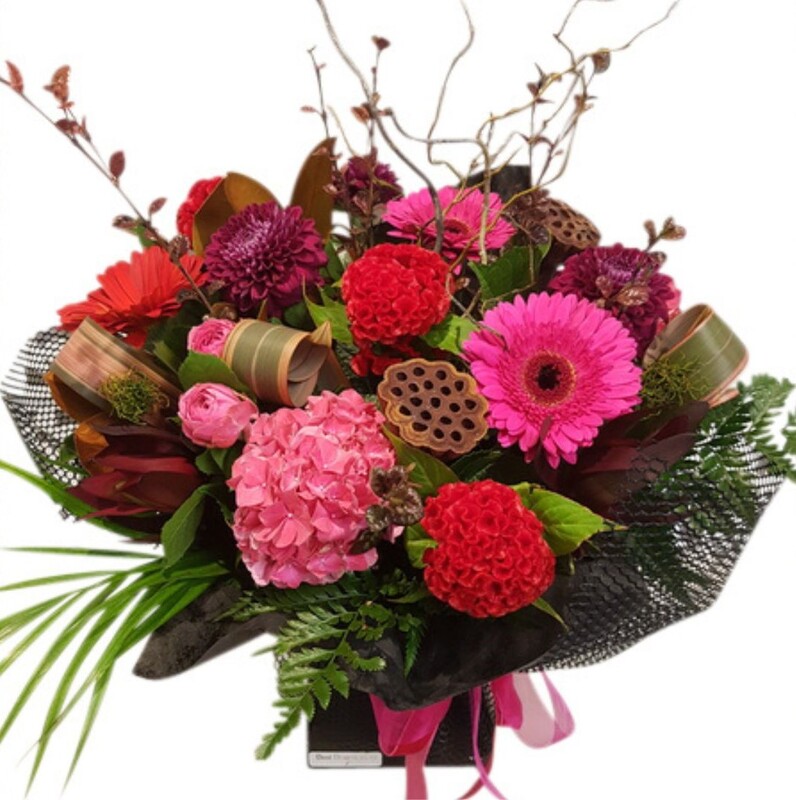 Premium Lush Romantic Bouquet