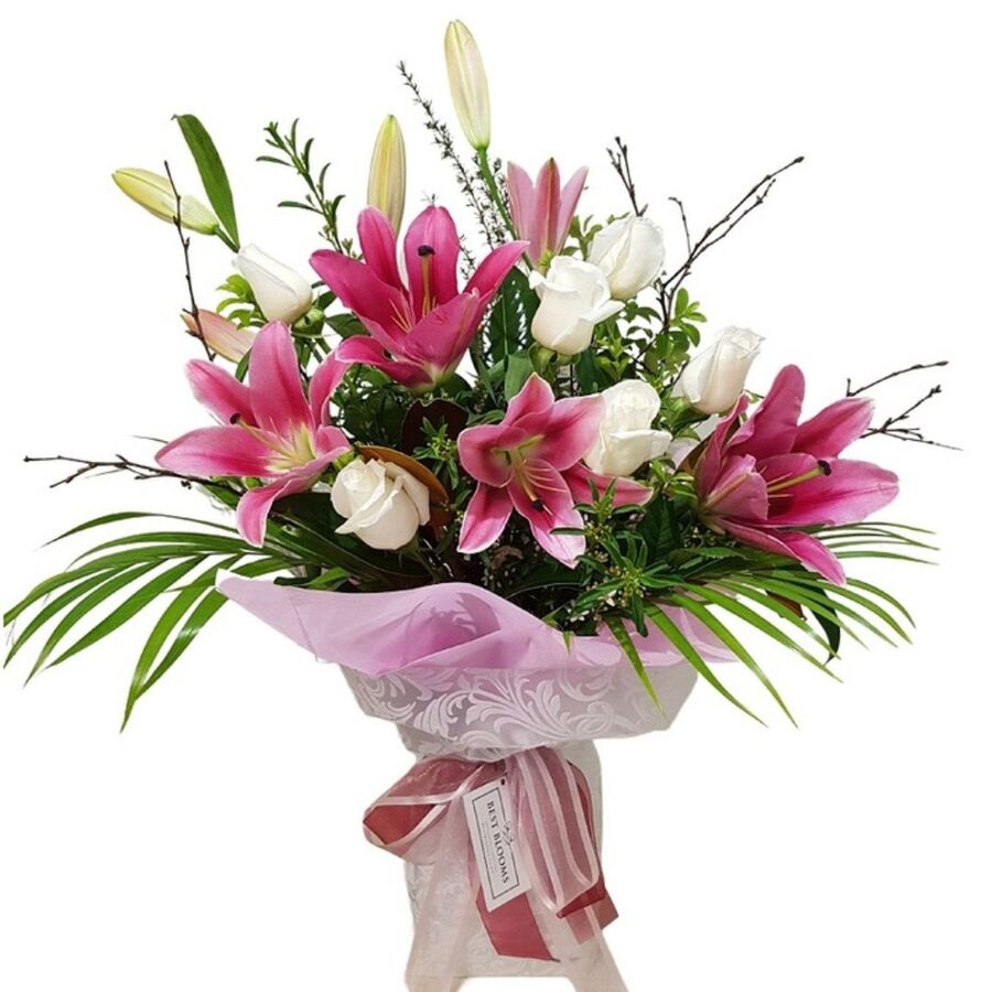 white%20roses%20and%20pink%20lillies%20auckland, 
