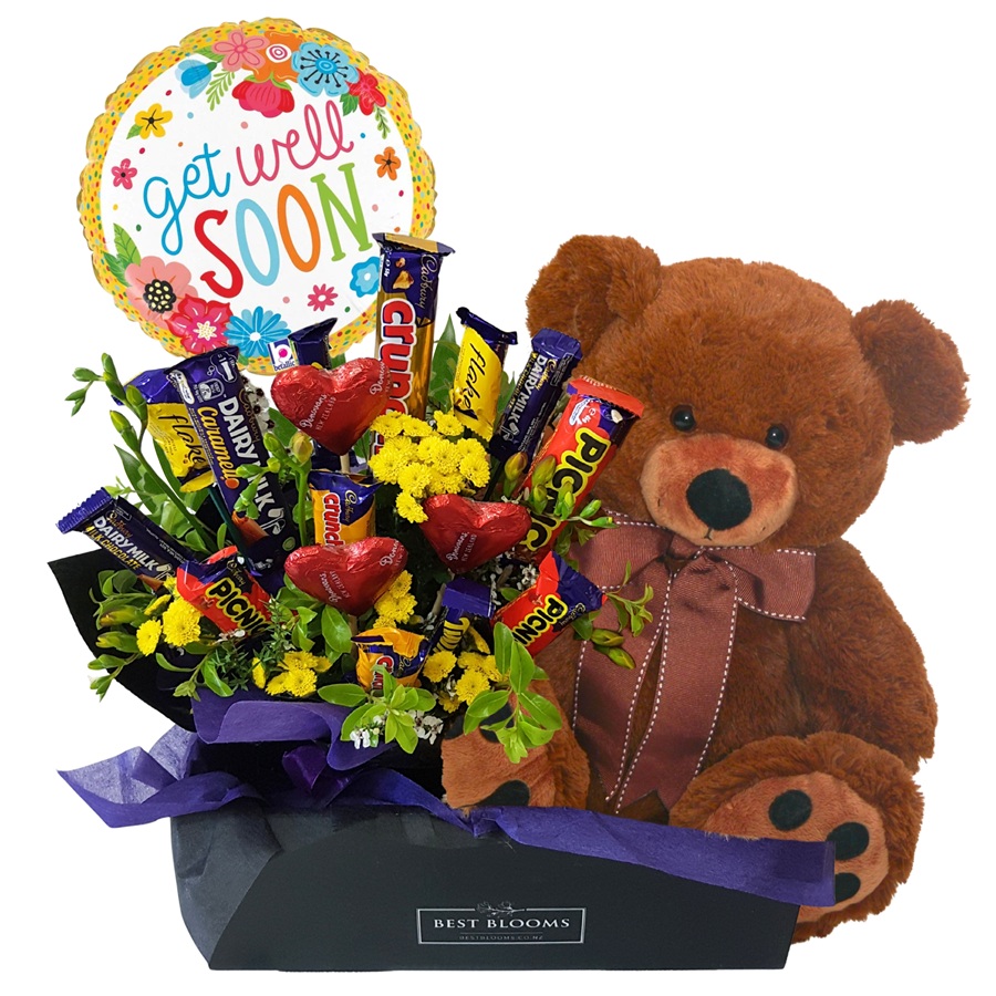 Teddy Loves Chocolate – chocolate bouquet with large teddy bear and balloon, delivered in Auckland