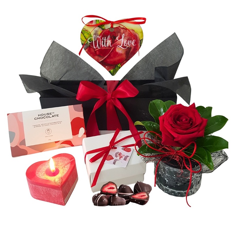 red rose gift box delivered auckland New Zealand
