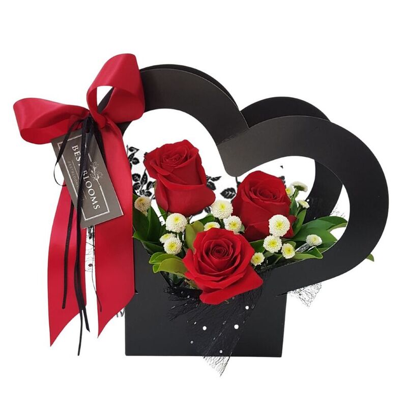 Valentines Red Rose Triot – Weekly Flowers Special Best Blooms Auckland
