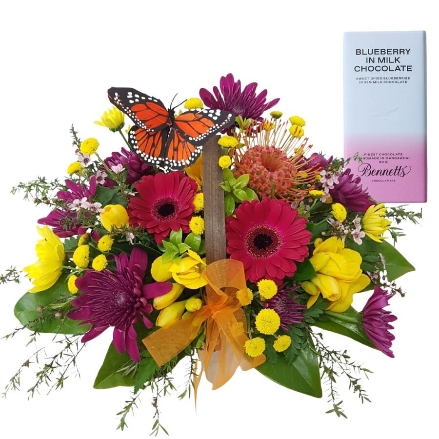 Floral Basket and Chocolate  – Weekly Flowers Special Best Blooms Auckland