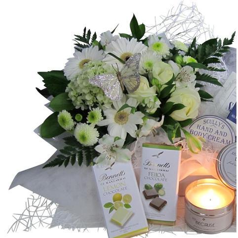 Relaxation Pamper Hamper close up of pretty floral posy included in pampering basket