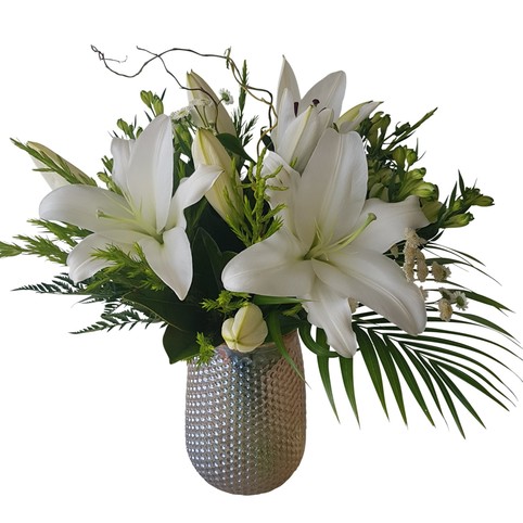 vase of white flowers auckland