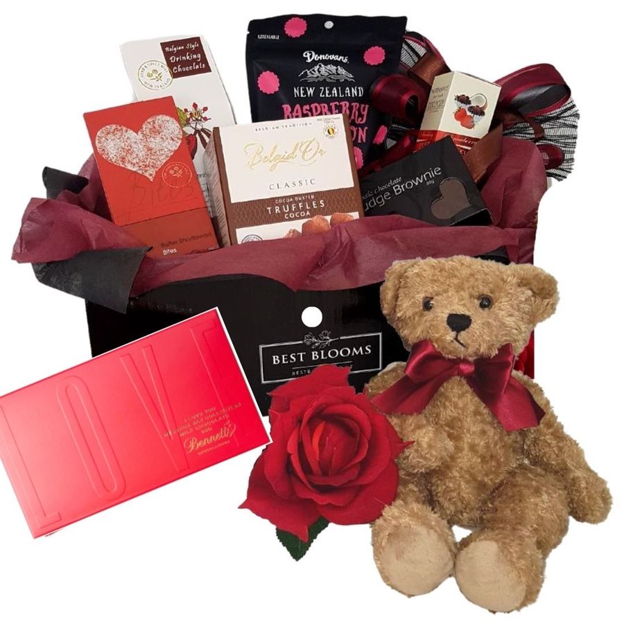 Gift Box of Romantic Valentine's Day Treats, 